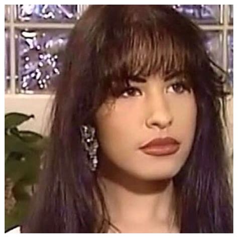 Rare footage of the late "Como la Flor" singer, not seen in more than 20 years, was recently found and digitized by the Smithsonians National Museum of American. . Rare selena quintanilla photos